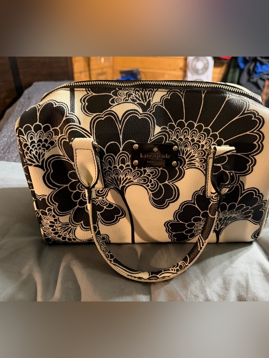 kate spade Handbags - kate spade Black & White Floral Satchel